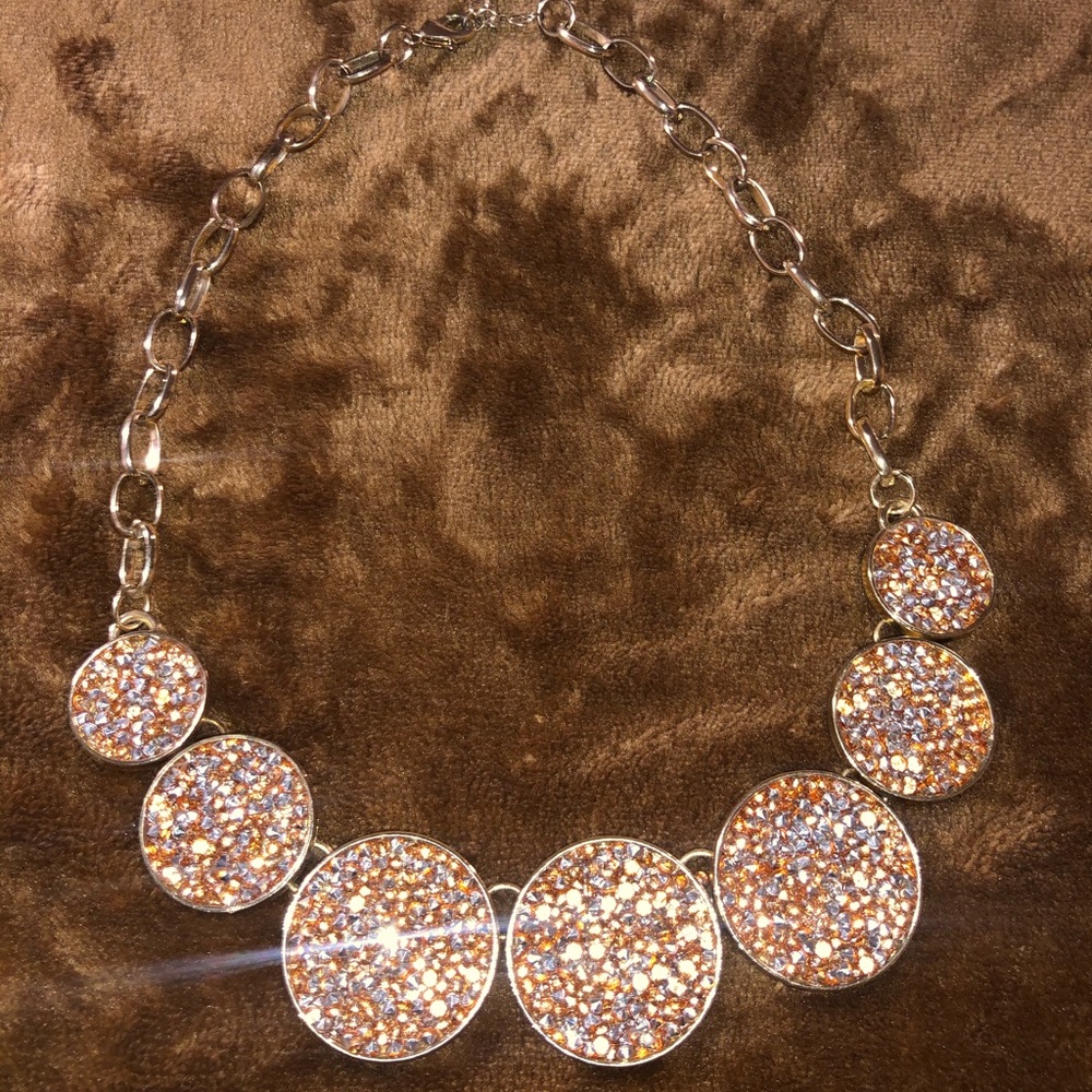 3/$25 peachy colored statement necklace